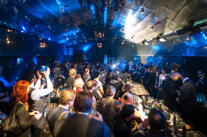 Finalisterne venter på kåringen af vinderne. Photo: Michael Sperling.