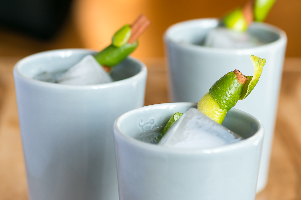 Gin & Tonic i The Monkey 47 Becher. Photo by Michael Sperling.