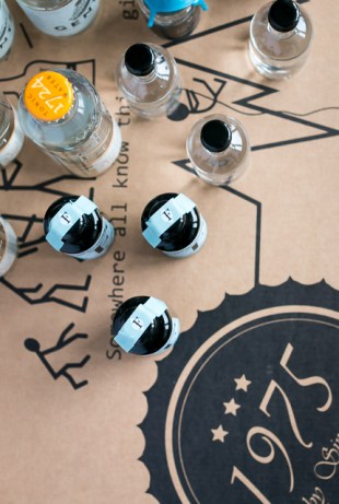 Deluxe smagekasse fra 1975bySimon. Photo by Michael Sperling.