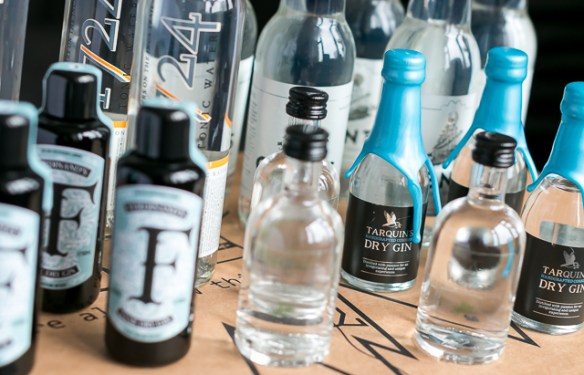 Deluxe smagekasse fra 1975bySimon. Photo by Michael Sperling.