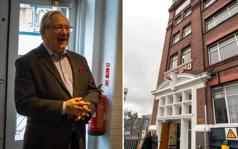 Master Distiller hos Beefeater Gin, Desmond Payne, og Beefeater Distillery i Kennington, London. Photos by Michael Sperling.