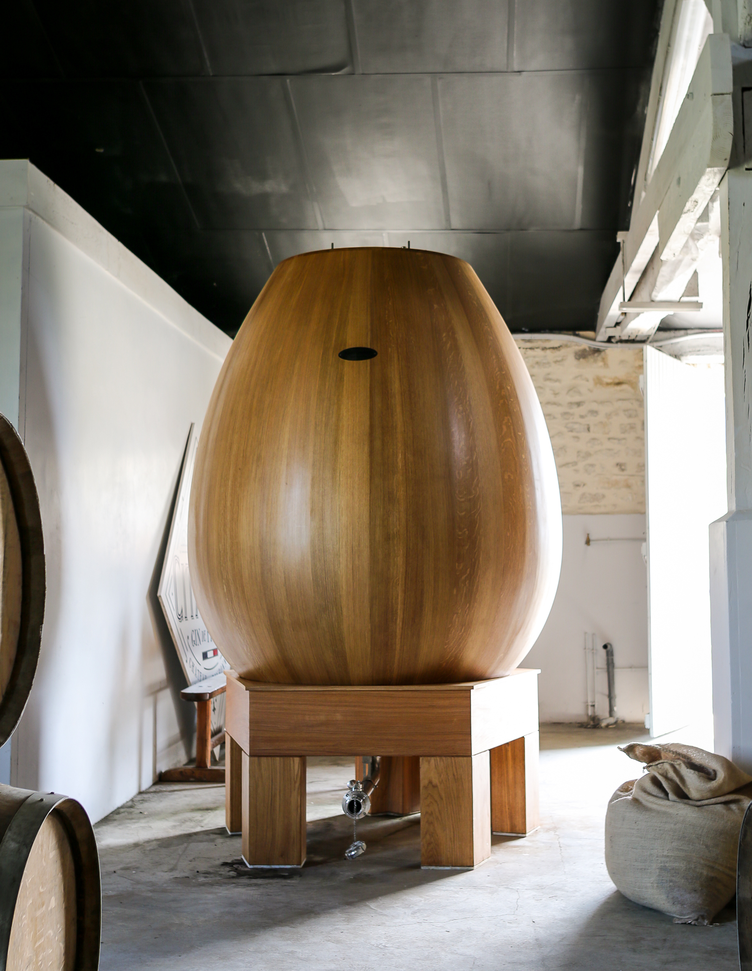 The Ovum til Citadelle Réserve Gin. Photo by Michael Sperling.