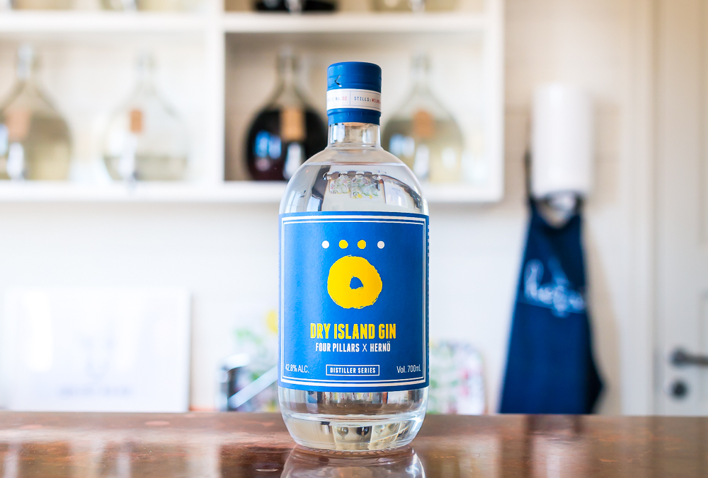 Dry Island Gin. Four Pillars Gin og Hernö Gin. Photo by Michael Sperling.