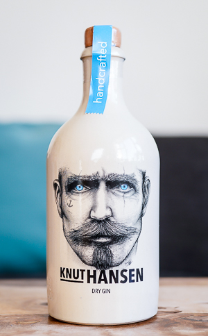 Knut Hansen Dry Gin. Photo by Michael Sperling.