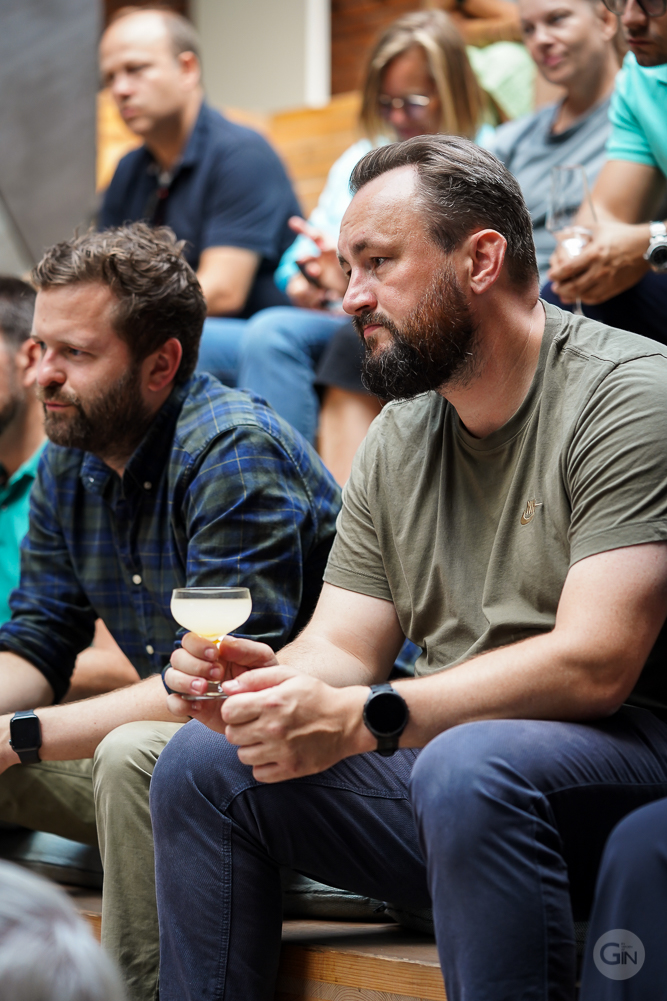 Gin walkers på besøg hos Copenhagen Distillery.