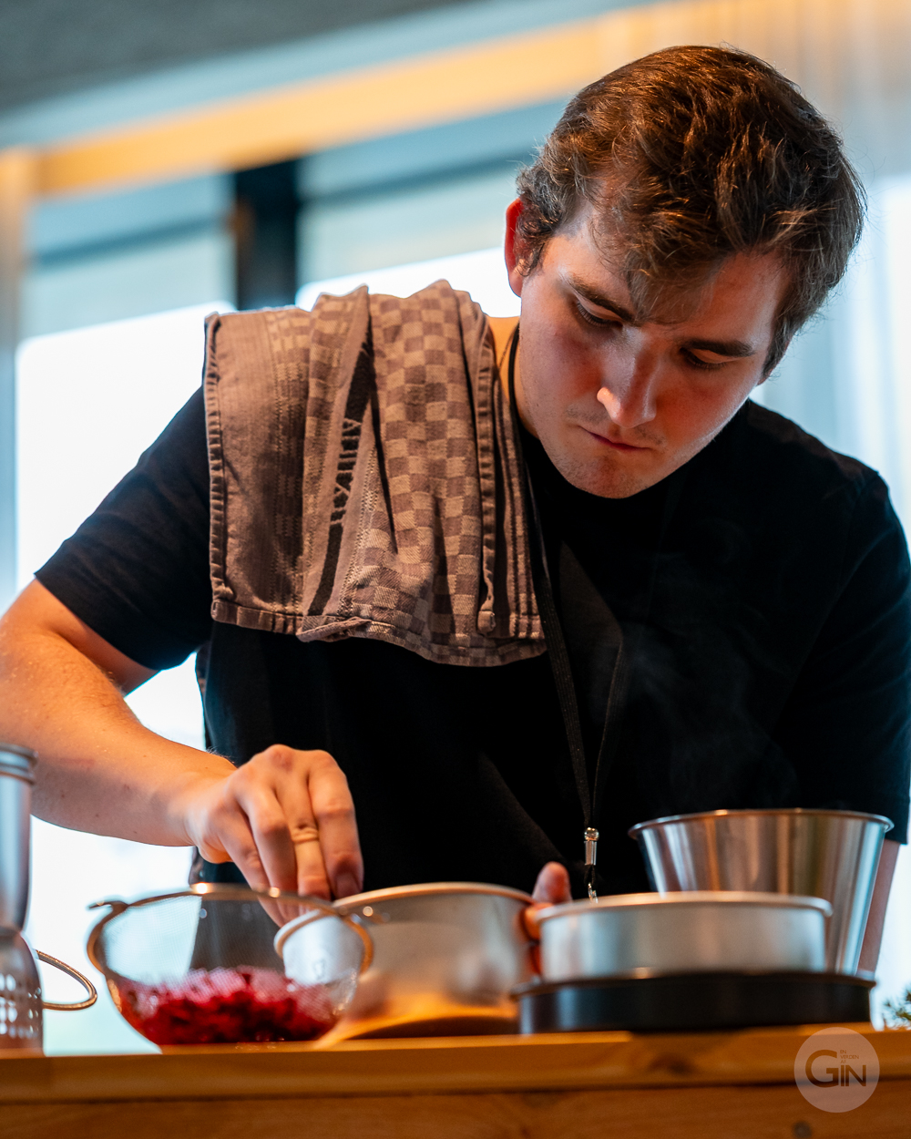 Mads Winther fra Bar Deco i København repræsenterede Danmark ved Hernö Gin Cocktail Awards 2026.